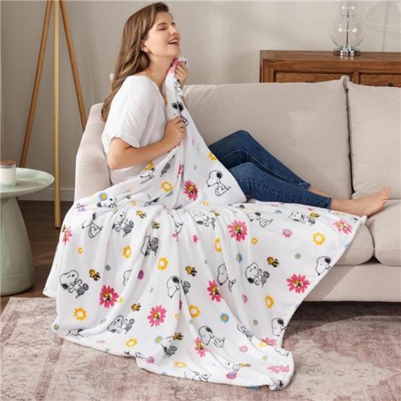 Soft Plush Blanket Peanuts Snoopy & Woodstock Floral Fun White 55 x 70 Inch - Picture 7 of 7